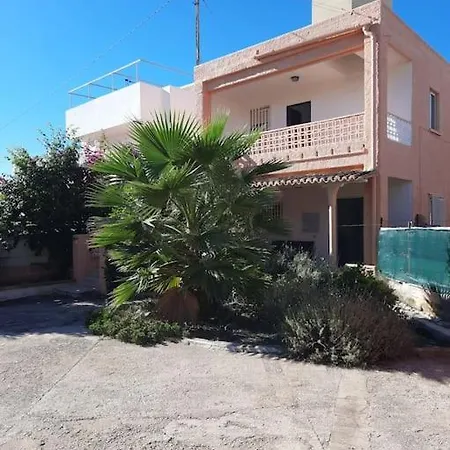 Cosy Close To The And Heated Pool. Διαμέρισμα